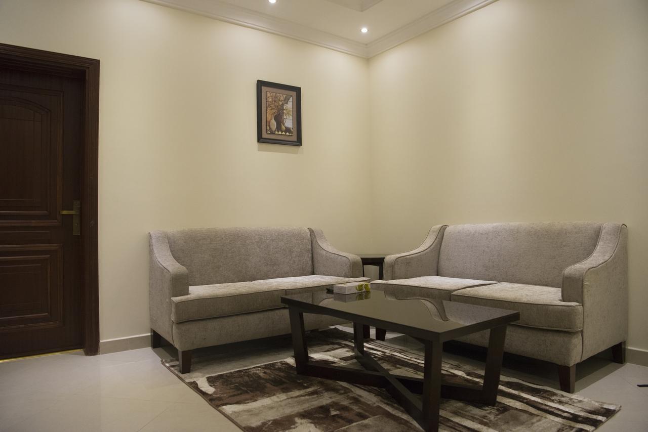 Quiet Dreams - Serviced Apartments Quarysh Branch Джеда Екстериор снимка