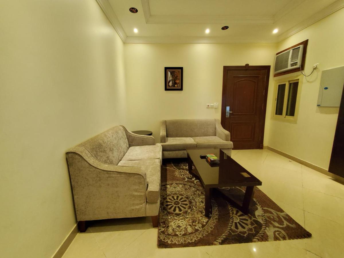 Quiet Dreams - Serviced Apartments Quarysh Branch Джеда Екстериор снимка